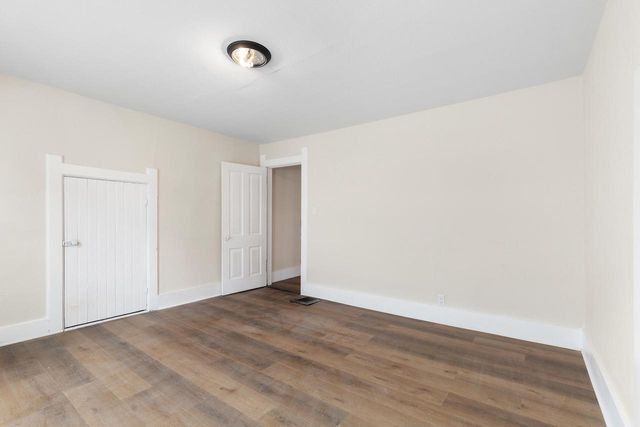 118 E North AVENUE, Milwaukee, WI 53212