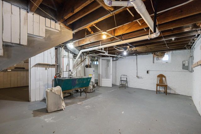 118 E North AVENUE, Milwaukee, WI 53212