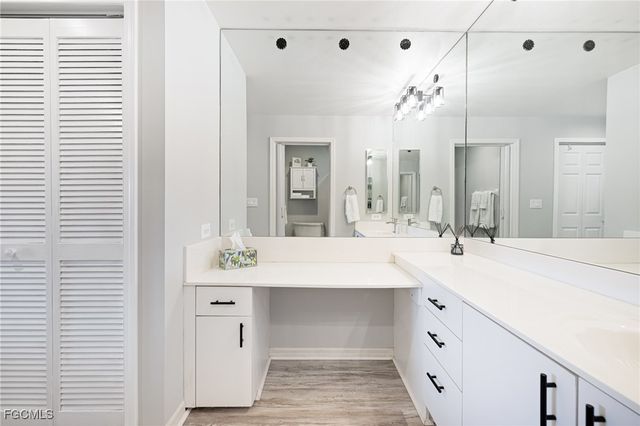 5805 Trailwinds DR 326, Fort Myers, FL 33907