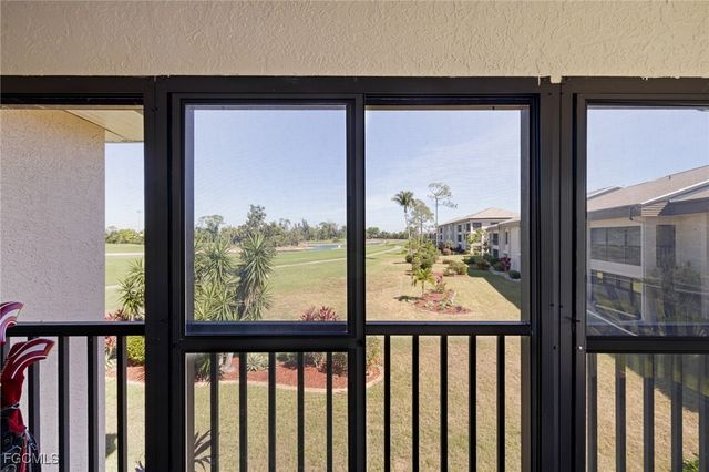 5805 Trailwinds DR 326, Fort Myers, FL 33907