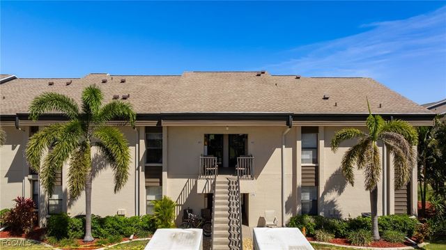 5805 Trailwinds DR 326, Fort Myers, FL 33907