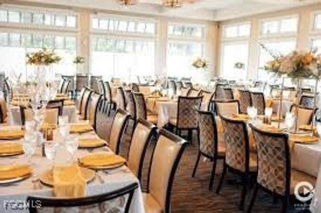 5805 Trailwinds DR 326, Fort Myers, FL 33907