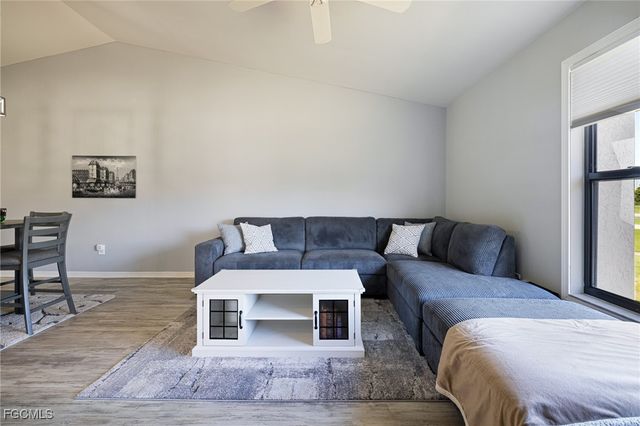 5805 Trailwinds DR 326, Fort Myers, FL 33907