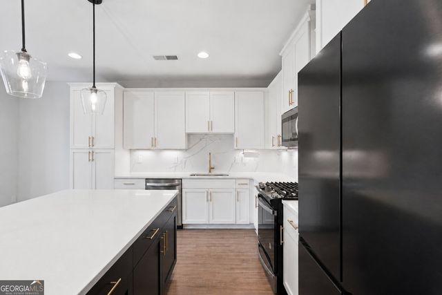 2011 Springfield Road, Atlanta, GA 30318
