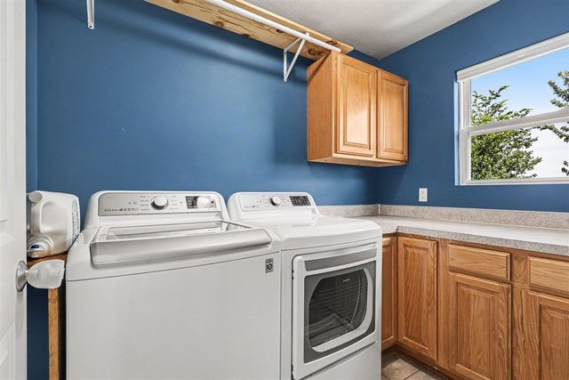 7046 Shady Knoll Drive, Caledonia, MI 49316