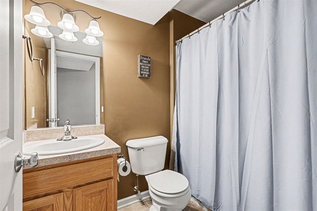 7046 Shady Knoll Drive, Caledonia, MI 49316