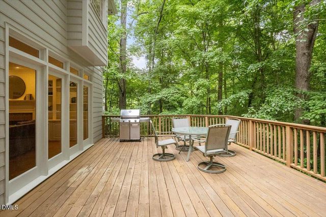 102 Woodsage Way, Cary, NC 27518