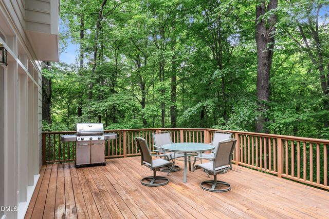 102 Woodsage Way, Cary, NC 27518