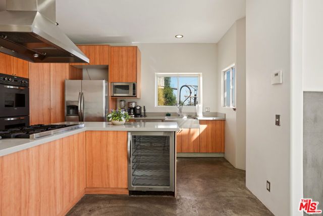 8435 FRANKLIN Avenue, West Hollywood, CA 90069