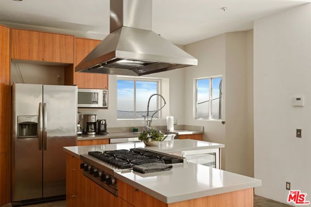 8435 FRANKLIN Avenue, West Hollywood, CA 90069