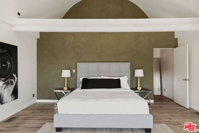 8435 FRANKLIN Avenue, West Hollywood, CA 90069