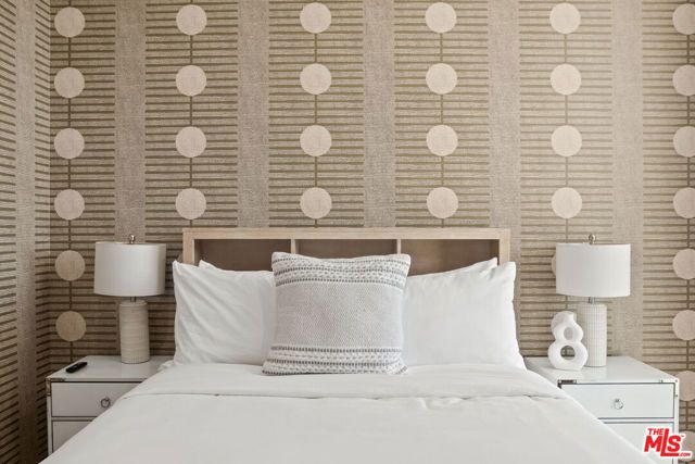 8435 FRANKLIN Avenue, West Hollywood, CA 90069