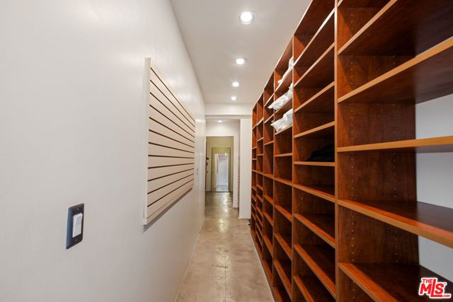 8435 FRANKLIN Avenue, West Hollywood, CA 90069