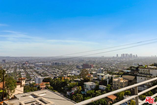 8435 FRANKLIN Avenue, West Hollywood, CA 90069