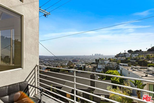 8435 FRANKLIN Avenue, West Hollywood, CA 90069