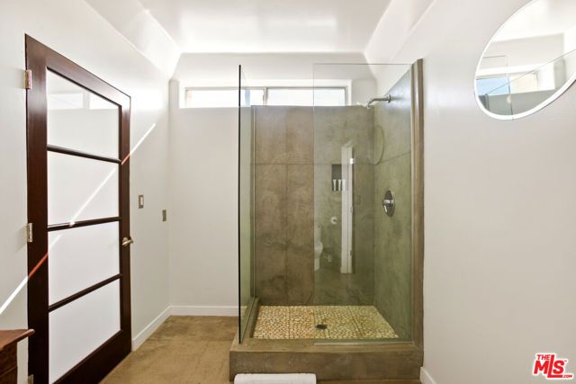 8435 FRANKLIN Avenue, West Hollywood, CA 90069