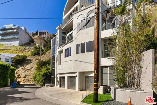 8435 FRANKLIN Avenue, West Hollywood, CA 90069