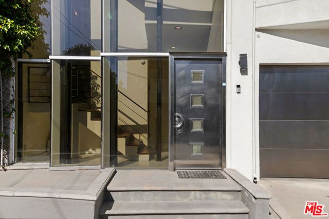 8435 FRANKLIN Avenue, West Hollywood, CA 90069