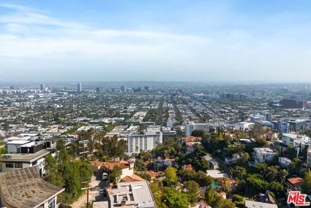 8435 FRANKLIN Avenue, West Hollywood, CA 90069