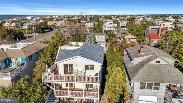 4 E 20TH ST, Barnegat Light, NJ 08006