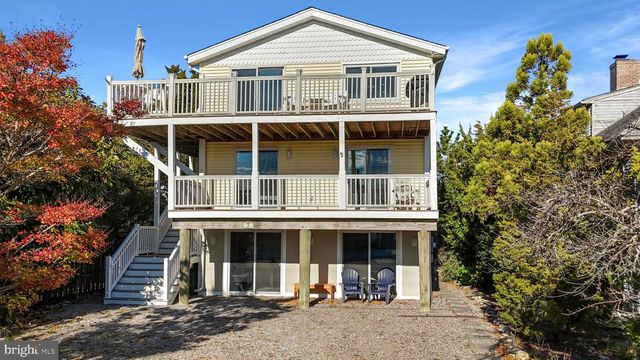 4 E 20TH ST, Barnegat Light, NJ 08006