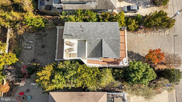 4 E 20TH ST, Barnegat Light, NJ 08006