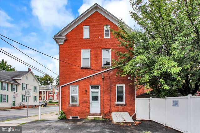 258 BALTIMORE ST, Hanover, PA 17331