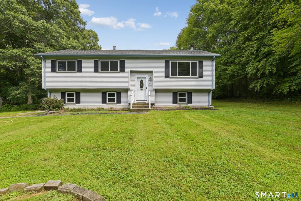 33 Deer Ridge Road, Stonington, CT 06378