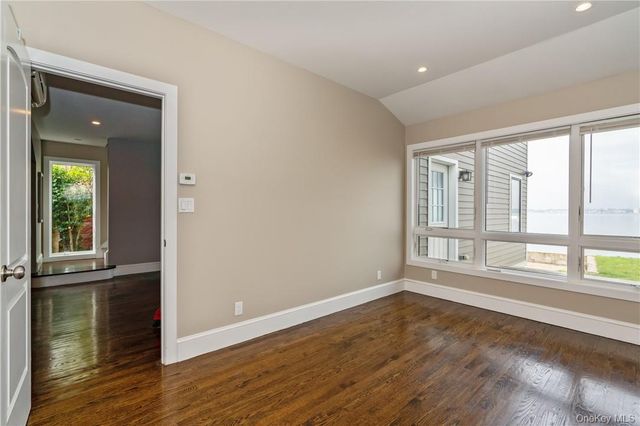 1 B Carroll Street, Bronx, NY 10464