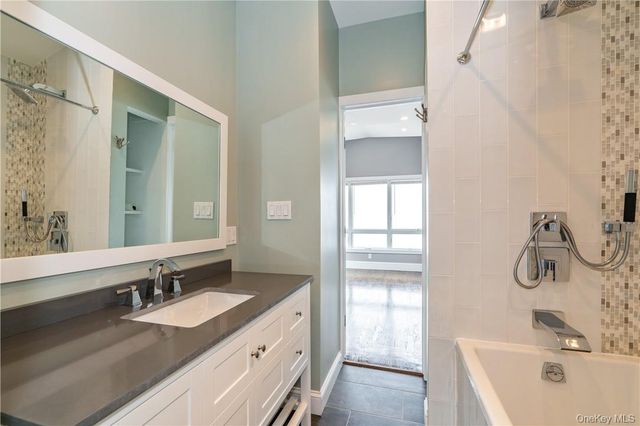 1 B Carroll Street, Bronx, NY 10464