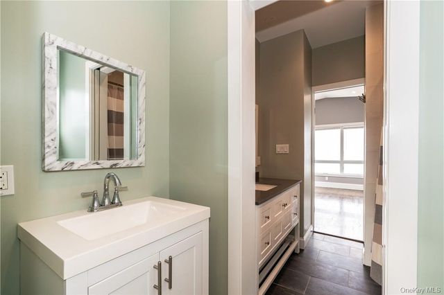 1 B Carroll Street, Bronx, NY 10464