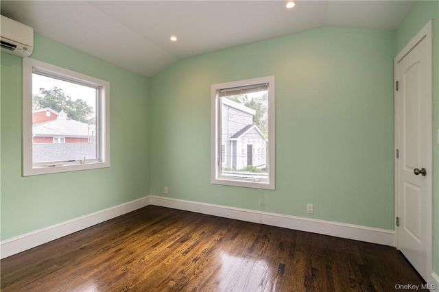 1 B Carroll Street, Bronx, NY 10464