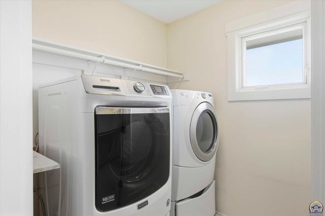 1935 E 850 Rd, Lecompton, KS 66050