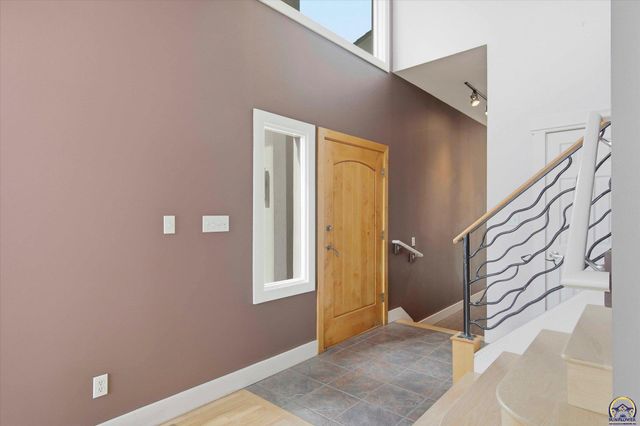 1935 E 850 Rd, Lecompton, KS 66050