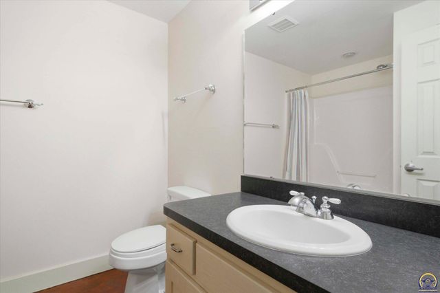 1935 E 850 Rd, Lecompton, KS 66050