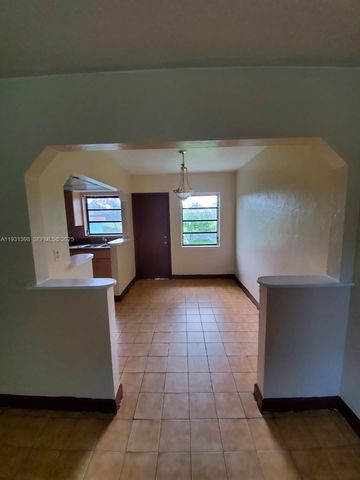 435 NE 139th St 437, North Miami, FL 33161