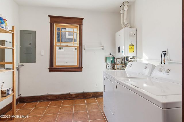 52 Barberie Avenue, Highlands, NJ 07732