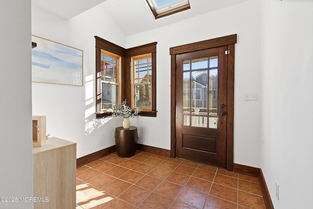 52 Barberie Avenue, Highlands, NJ 07732