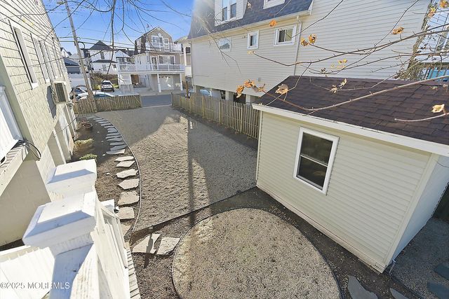 52 Barberie Avenue, Highlands, NJ 07732