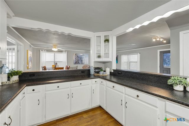 580 E Zipp Road, New Braunfels, TX 78130