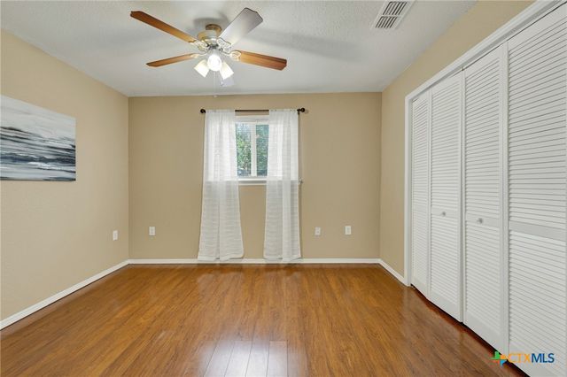580 E Zipp Road, New Braunfels, TX 78130