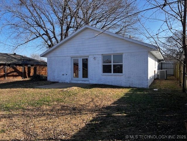 2029 N 13th Street, Mcalester, OK 74501