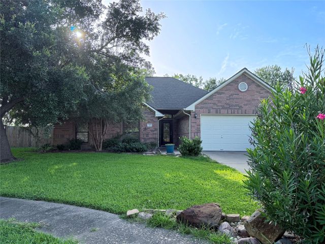119 Dove Trail, Richwood, TX 77531