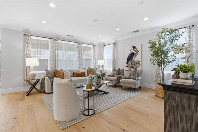 10922 Shadowport Ct, Stockton, CA 95219