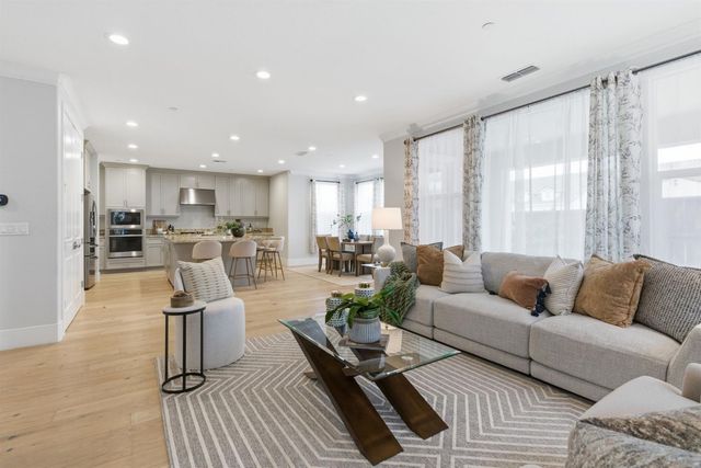 10922 Shadowport Ct, Stockton, CA 95219