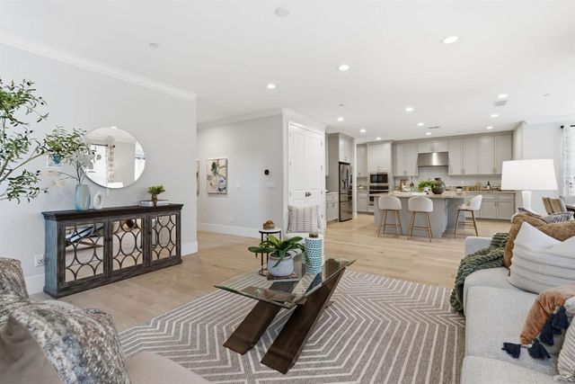 10922 Shadowport Ct, Stockton, CA 95219