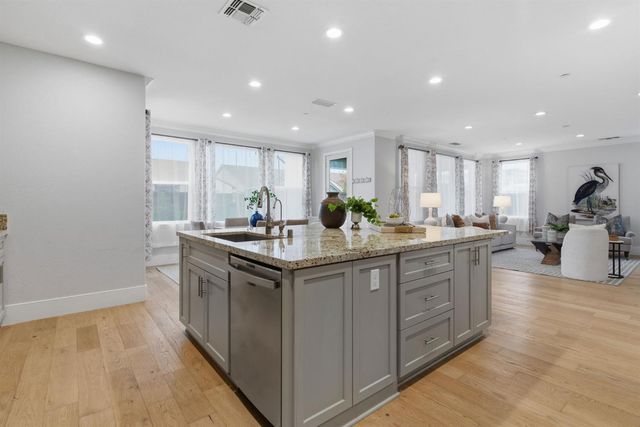 10922 Shadowport Ct, Stockton, CA 95219