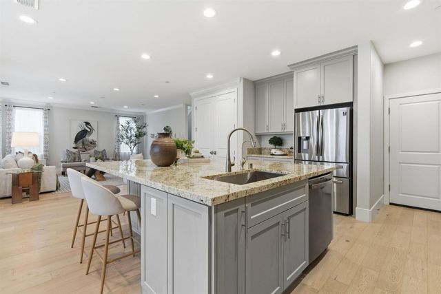 10922 Shadowport Ct, Stockton, CA 95219