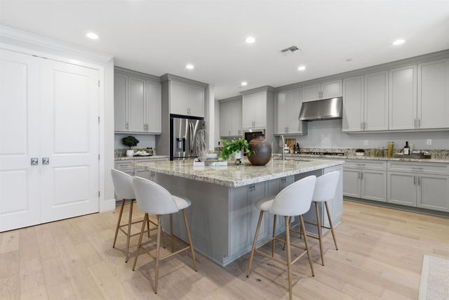 10922 Shadowport Ct, Stockton, CA 95219