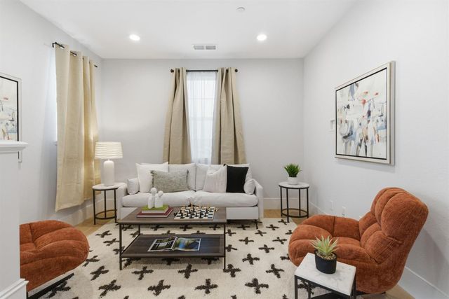 10922 Shadowport Ct, Stockton, CA 95219